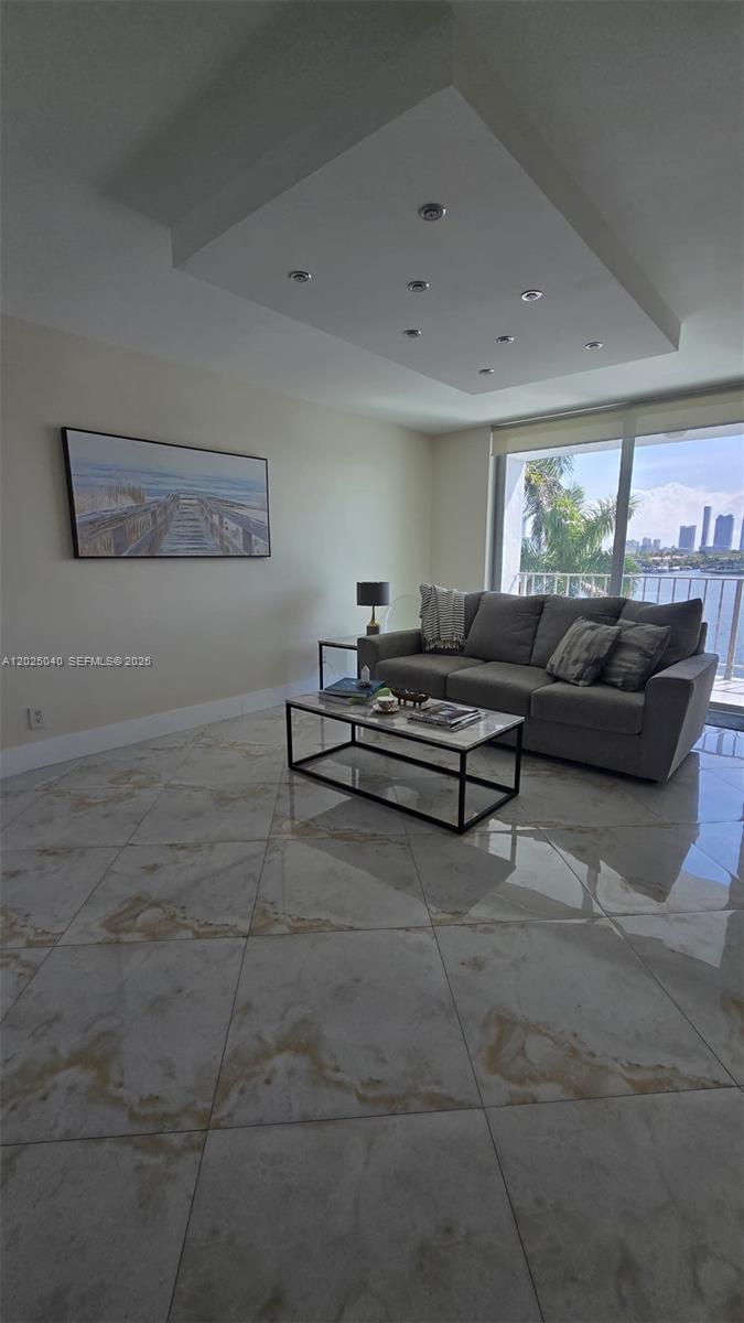 REEF EAST CONDO - Residential