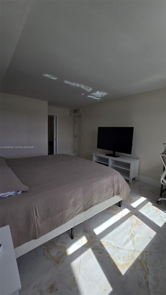 REEF EAST CONDO - Residential