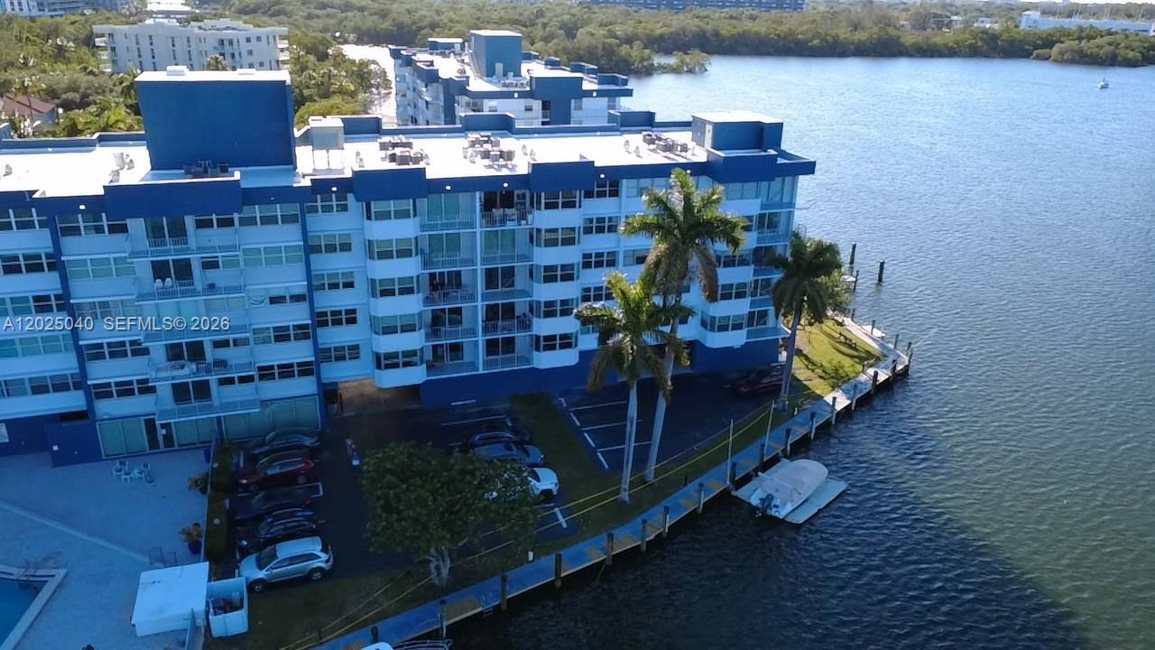 REEF EAST CONDO - Residential