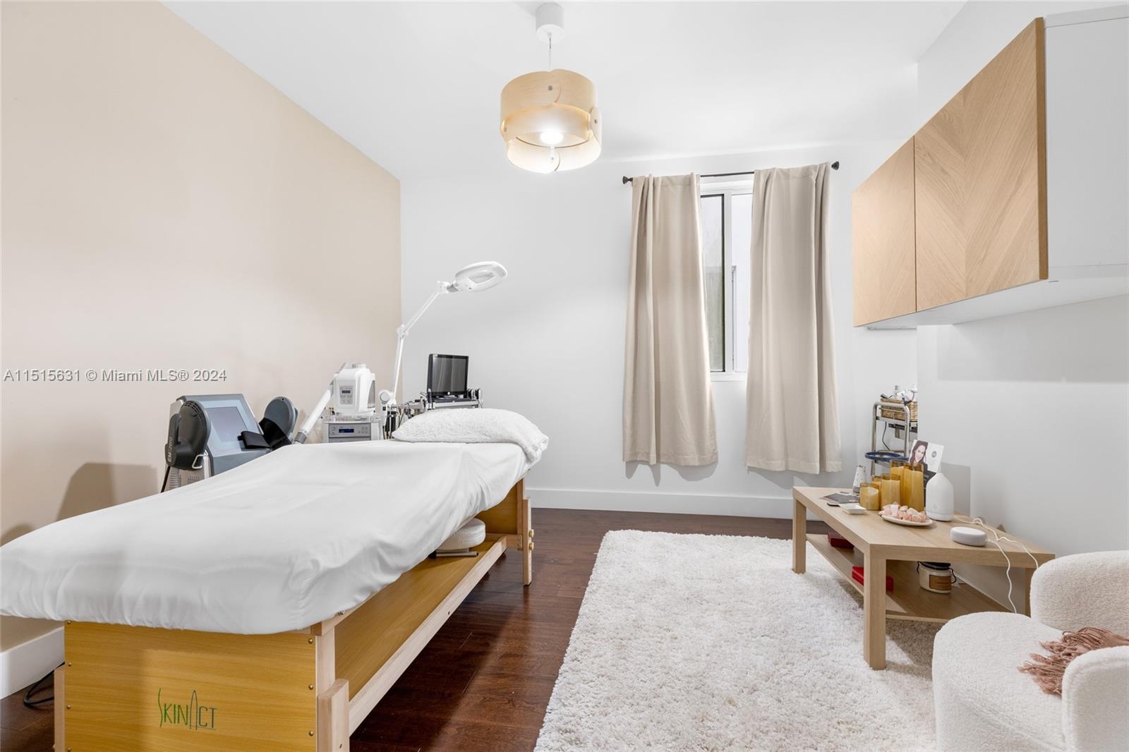 DORAL COMMONS RESIDENTIAL - Residential