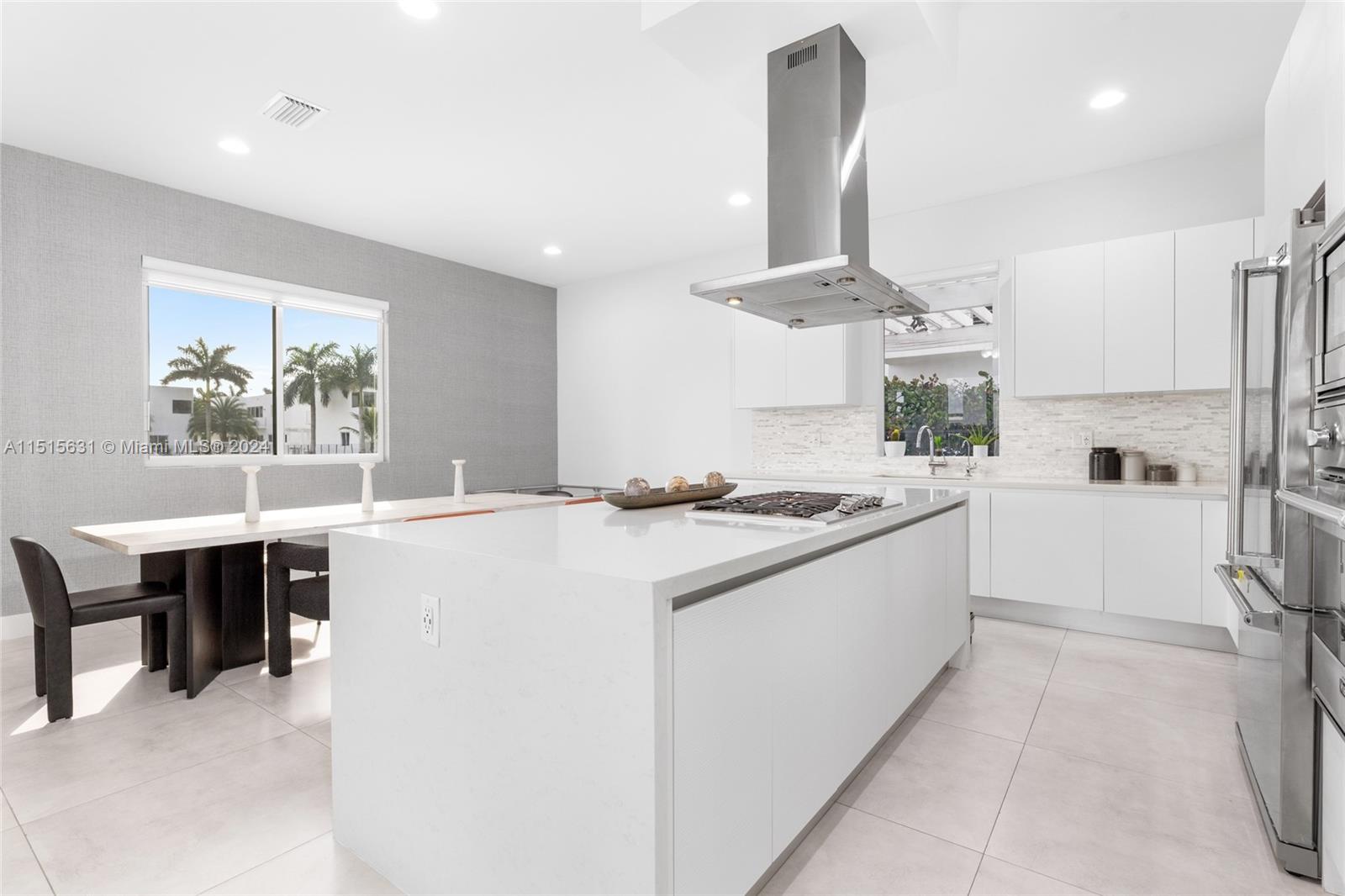DORAL COMMONS RESIDENTIAL - Residential