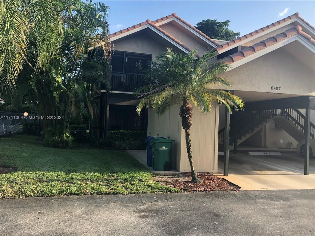 WELL MAINTAINED SECOND FLOOR CONDO, CORNER UNIT WITH POOL VIEW AND ATTACHED CARPORT. THIS CONDO OFFERS SPLIT BED ROOMS WITH A SPACIOUS MASTER. SCREENED IN PATIO OVERLOOKING POOL. PETS ALLOWED UP TO 55 LBS. 675 CREDIT SCORE REQUIRED AND 2 YEARS RENTAL RESTRICTIONS. CONVENIENTLY LOCATED TO MALL, SOME OF THE BEST RESTAURANTS AND MAJOR HIGHWAYS.