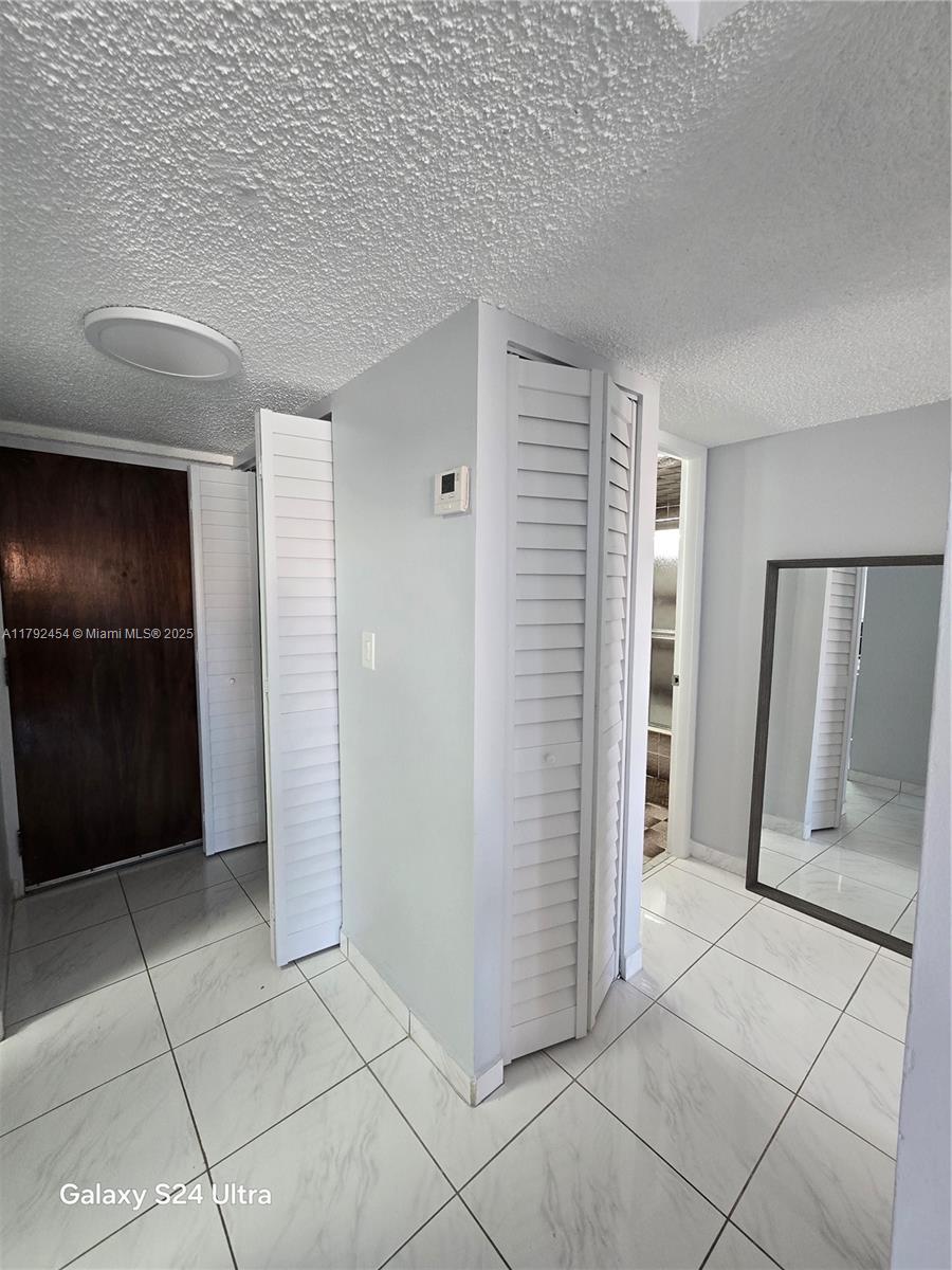 EL CID CONDO - Residential
