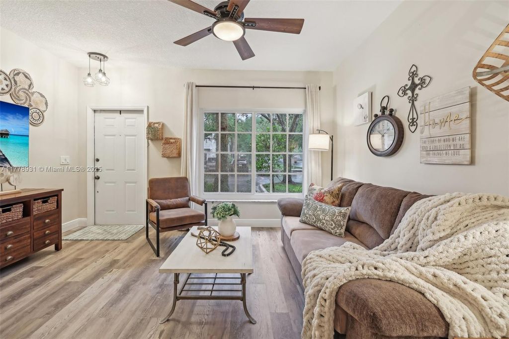 Photo of 168 SW 96th Ave #31-4, Plantation, FL 33324 (MLS # A11778931)
