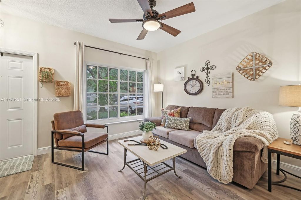 Photo of 168 SW 96th Ave #31-4, Plantation, FL 33324 (MLS # A11778931)