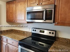 KING COLE CONDO - Residential