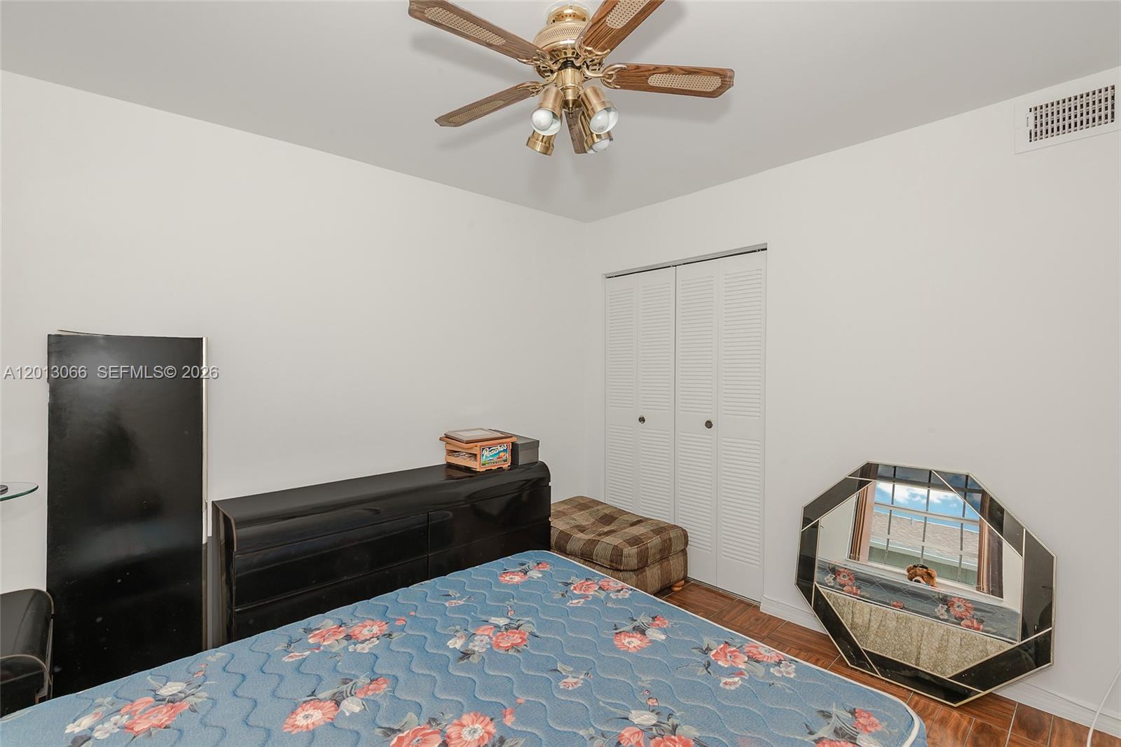 MONTEREY VILLAGE-ONE COND - Residential