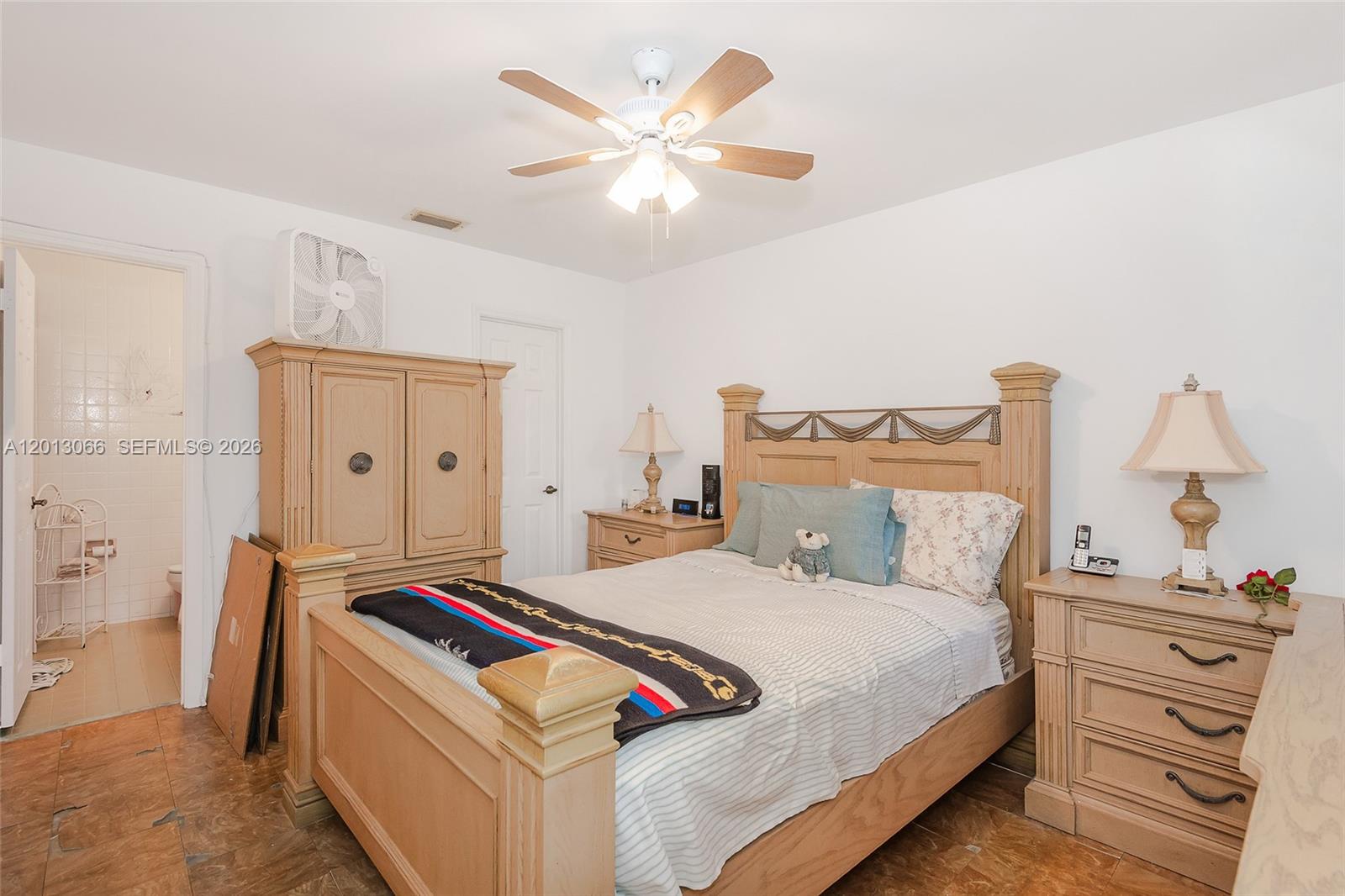 MONTEREY VILLAGE-ONE COND - Residential
