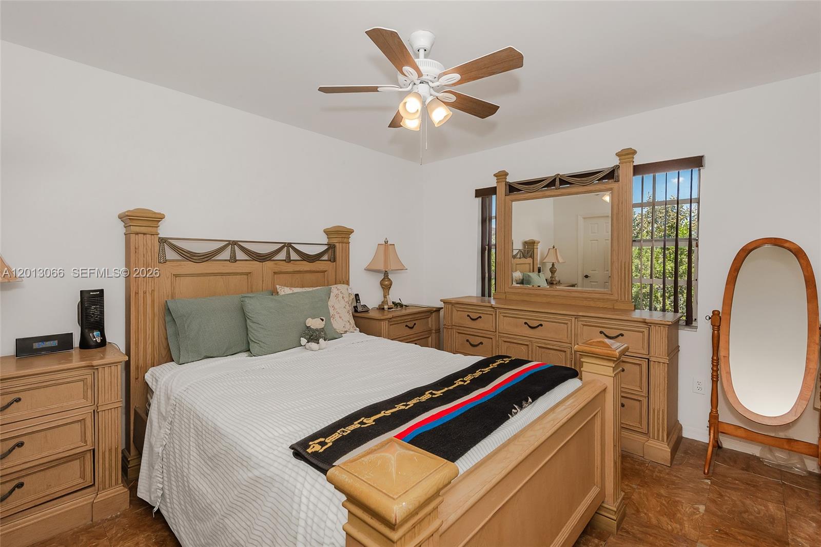MONTEREY VILLAGE-ONE COND - Residential