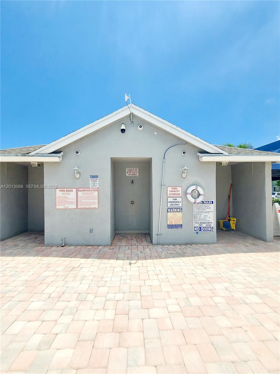 MONTEREY VILLAGE-ONE COND - Residential