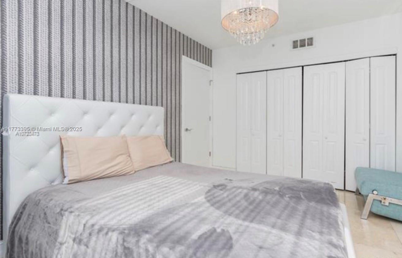 THE PINNACLE CONDO - Residential Lease