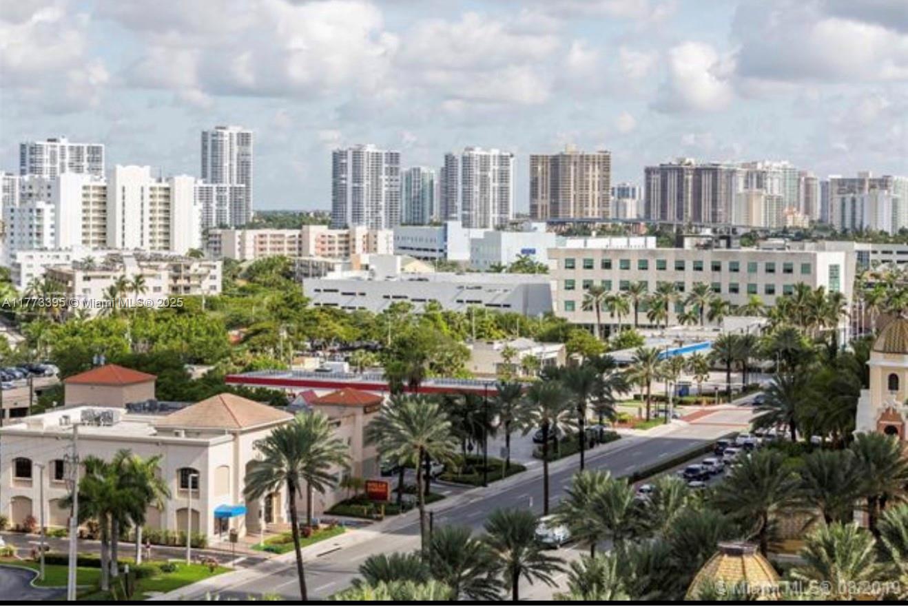 17555 Collins Ave 1004