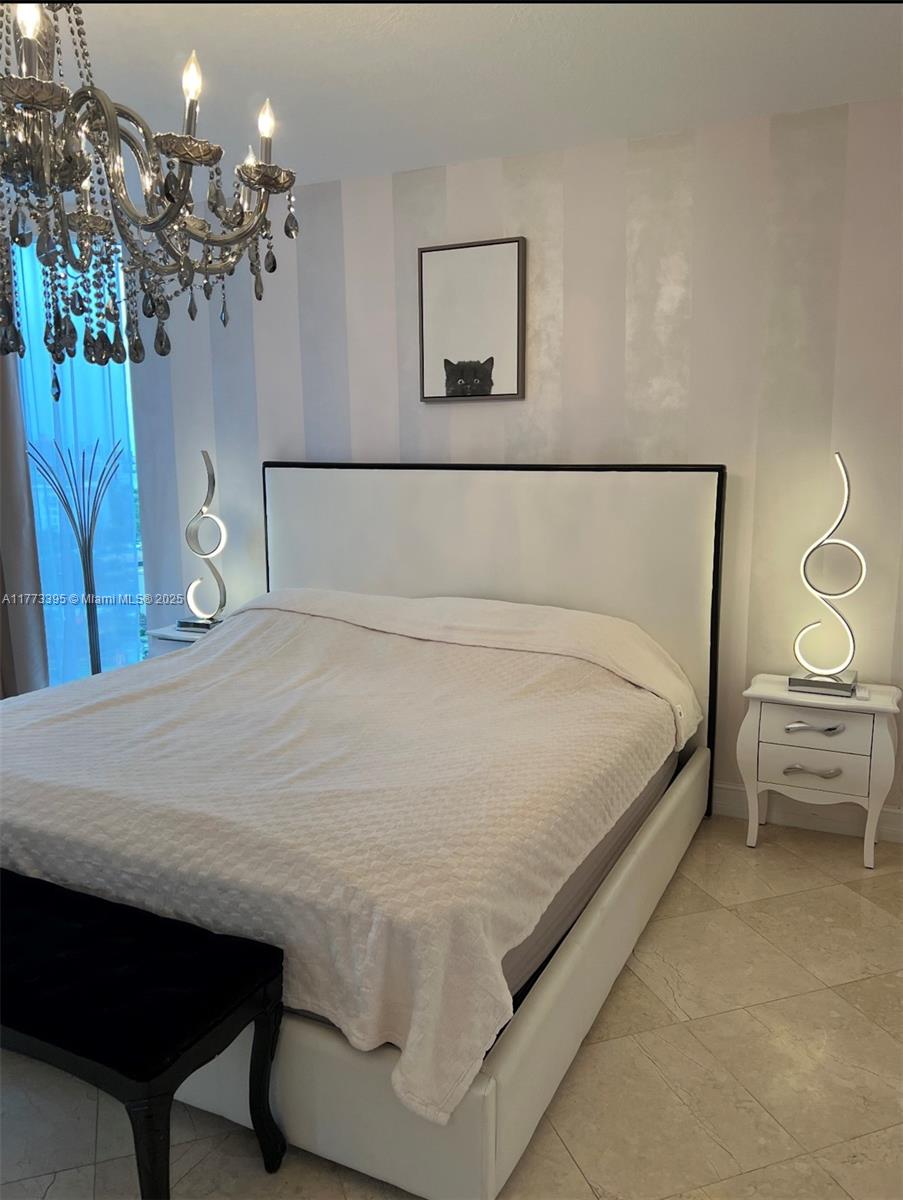 THE PINNACLE CONDO - Residential Lease