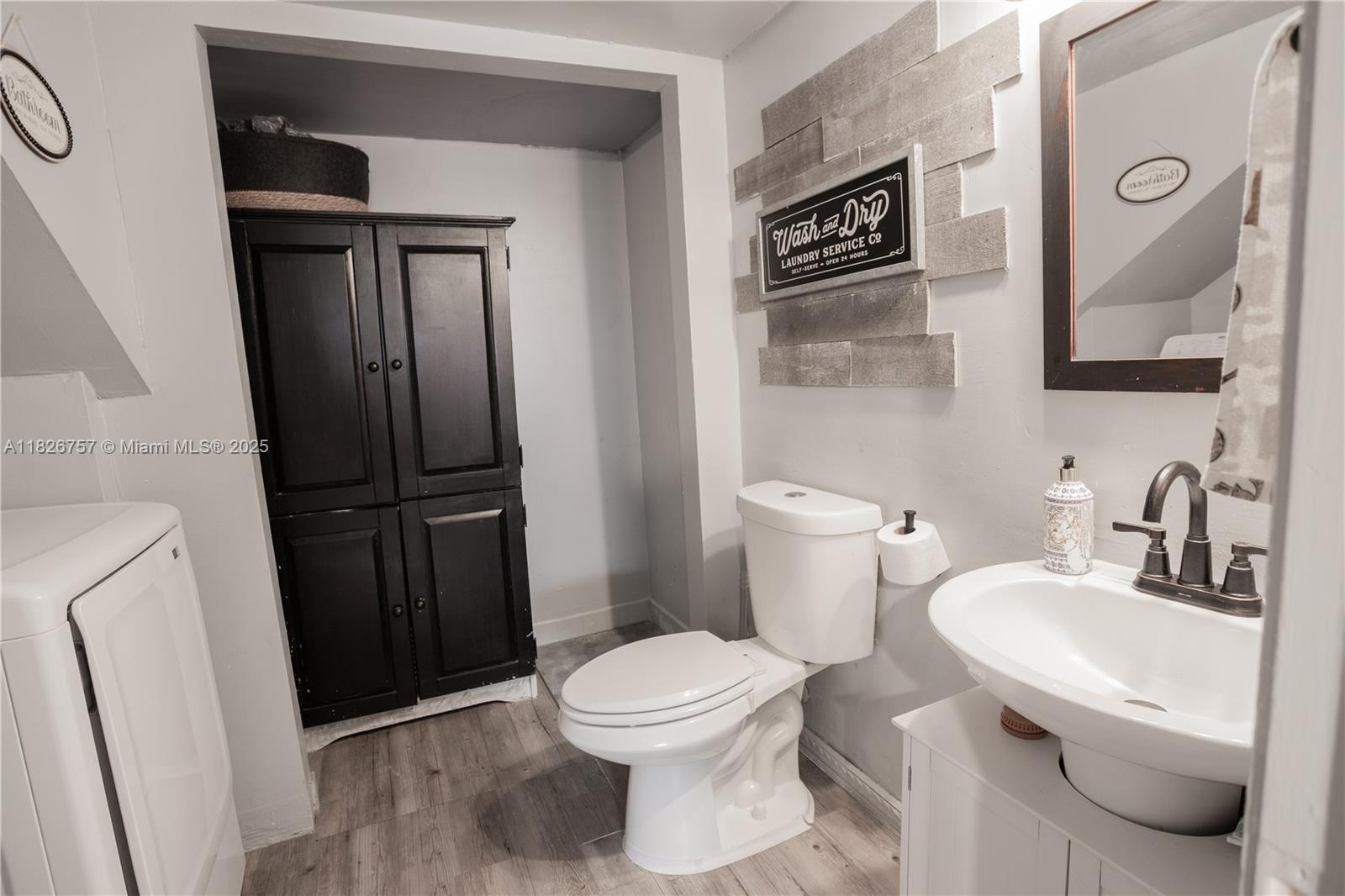 CAMELOT TWO CONDO - Residential