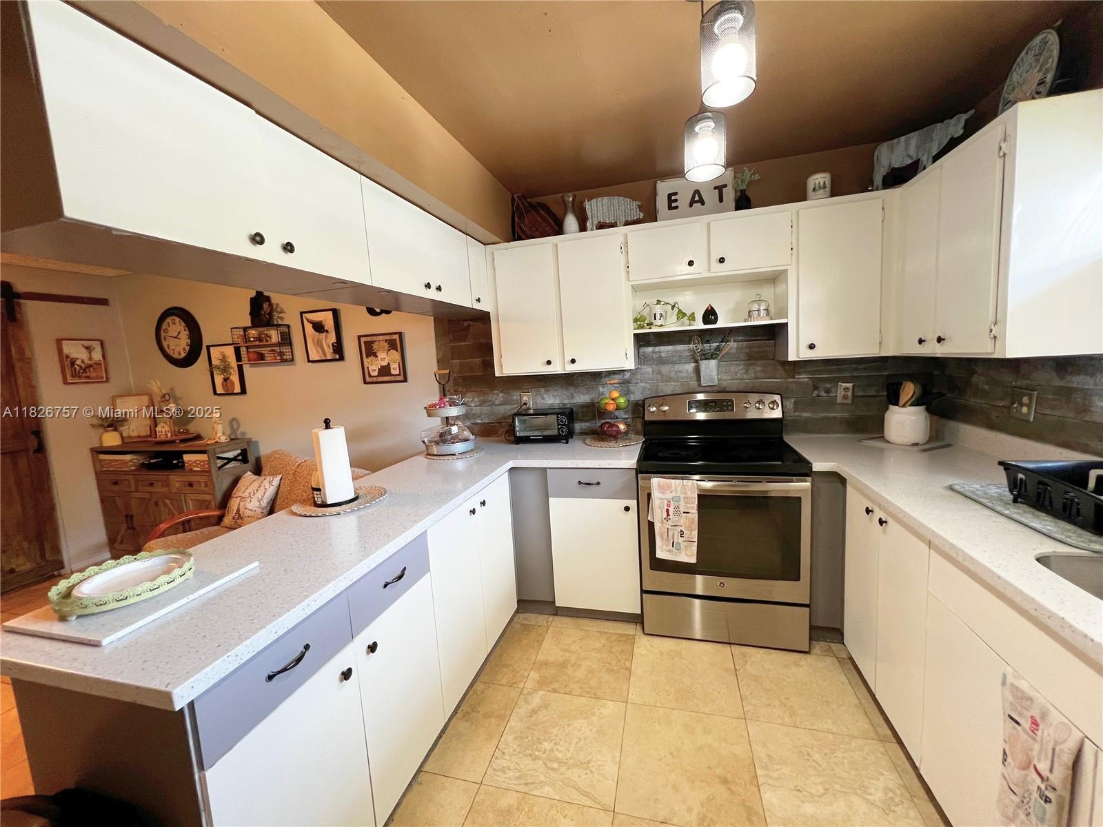 search properties 3 14260 SW 94th Cir Ln 104