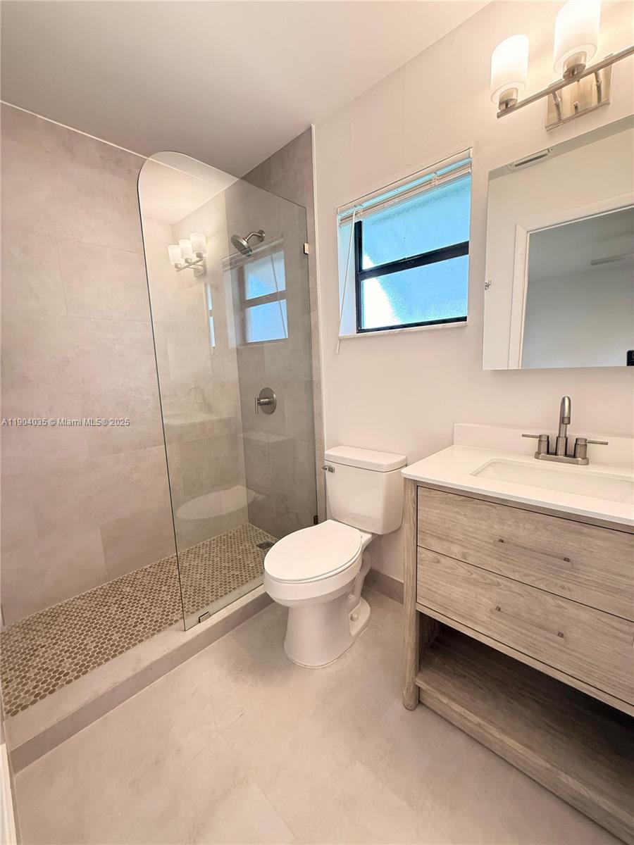 COLLINS PARC - Residential Lease