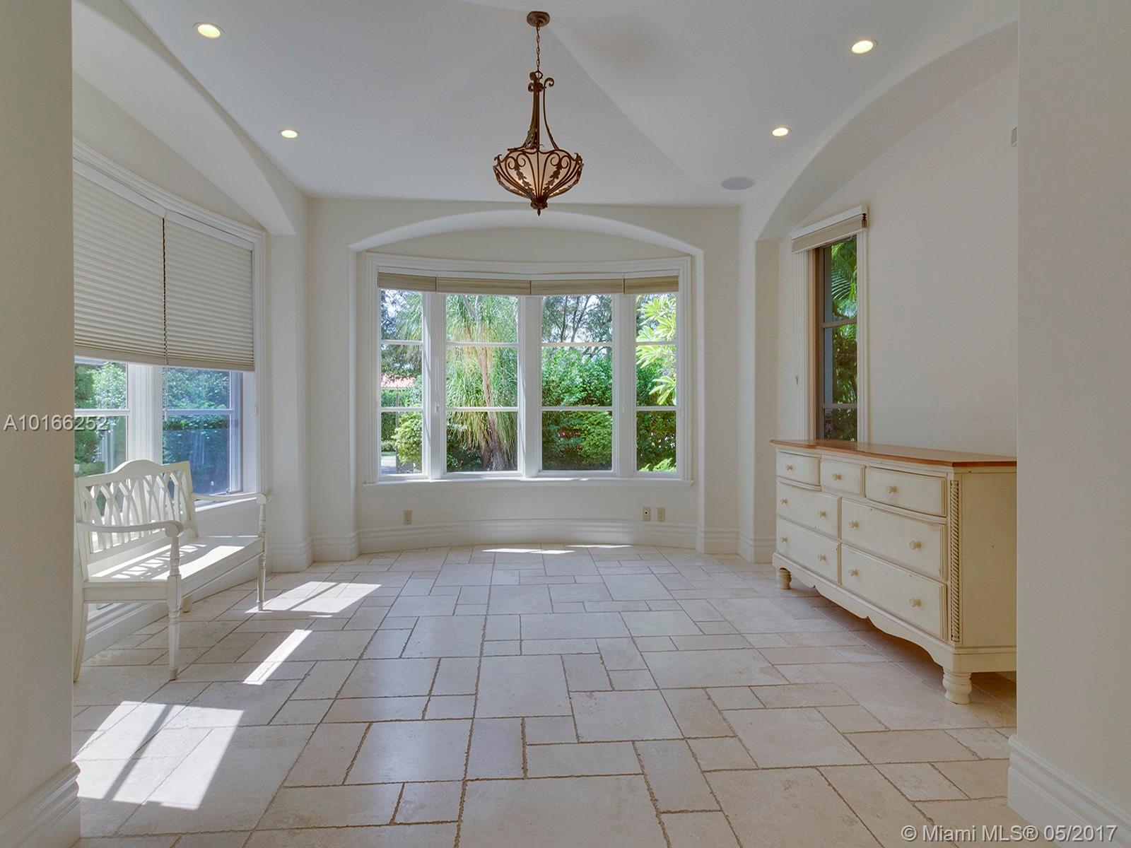 BAL HARBOUR RESIDENTIAL - Residential