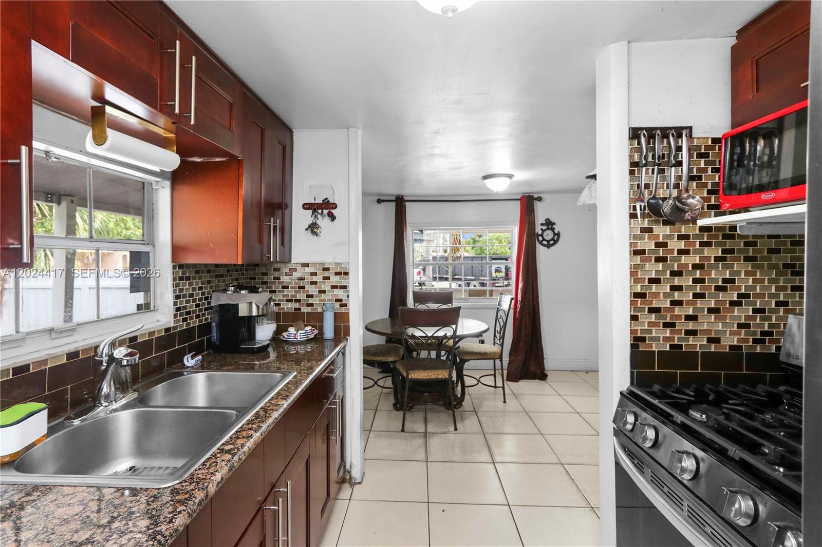 827 SW 128 AVE