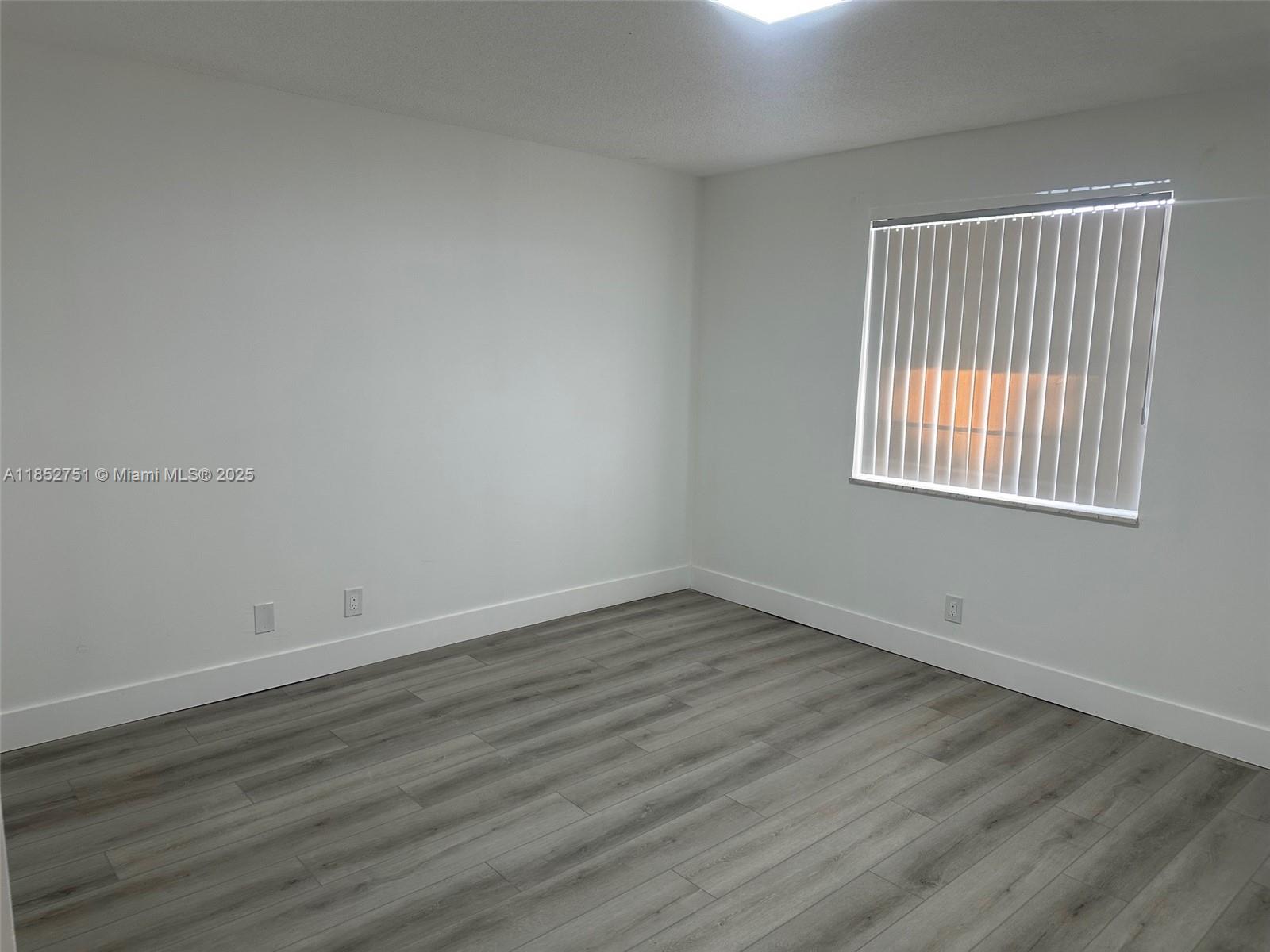 GATELAND VILLAGE SEC C CO - Residential