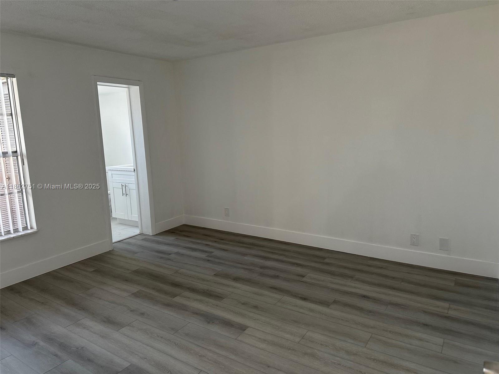 GATELAND VILLAGE SEC C CO - Residential