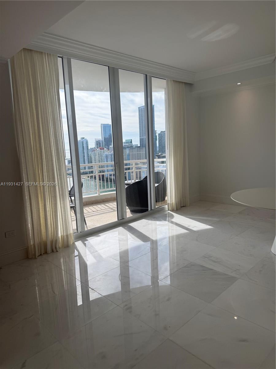 848 Brickell Key Dr PH4003