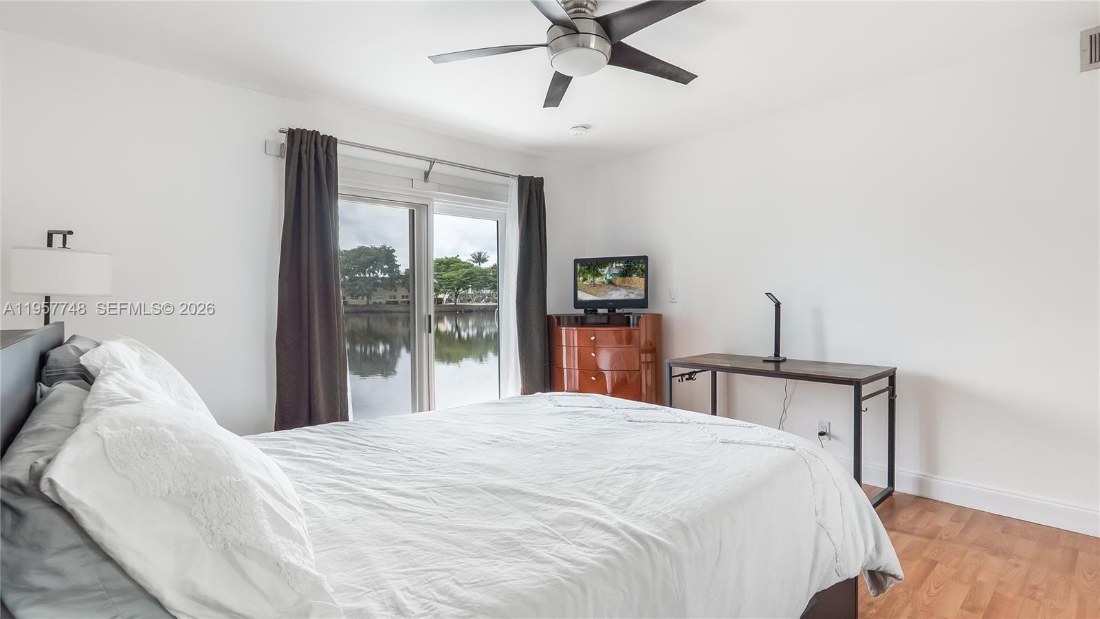 KIMBERLY LAKE VILLAS - Residential