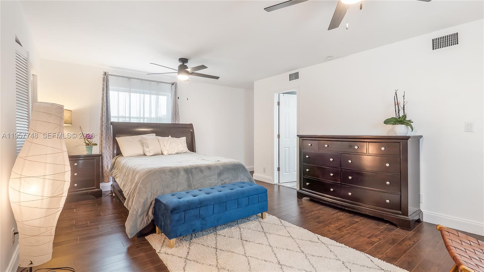 KIMBERLY LAKE VILLAS - Residential