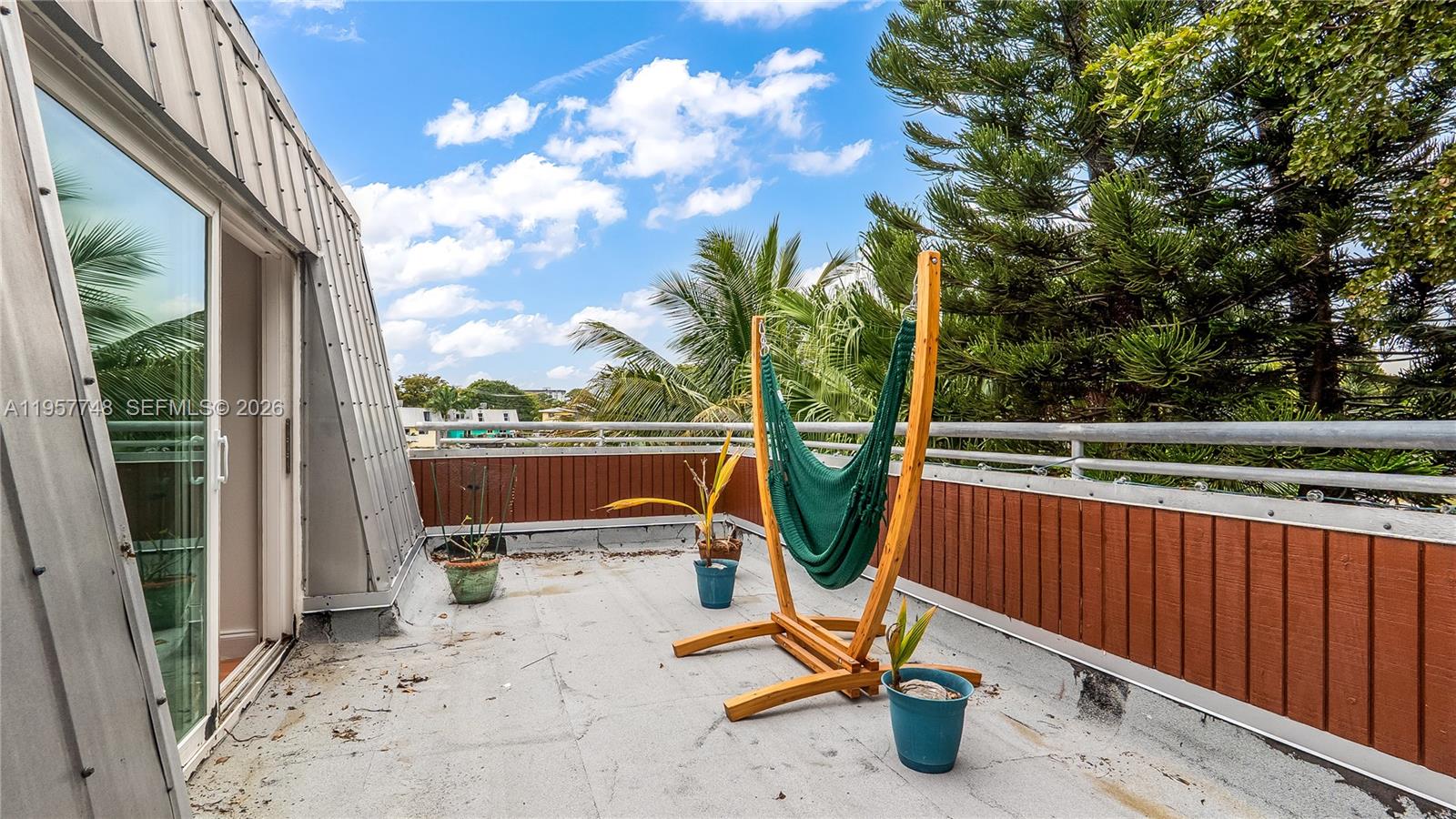 KIMBERLY LAKE VILLAS - Residential