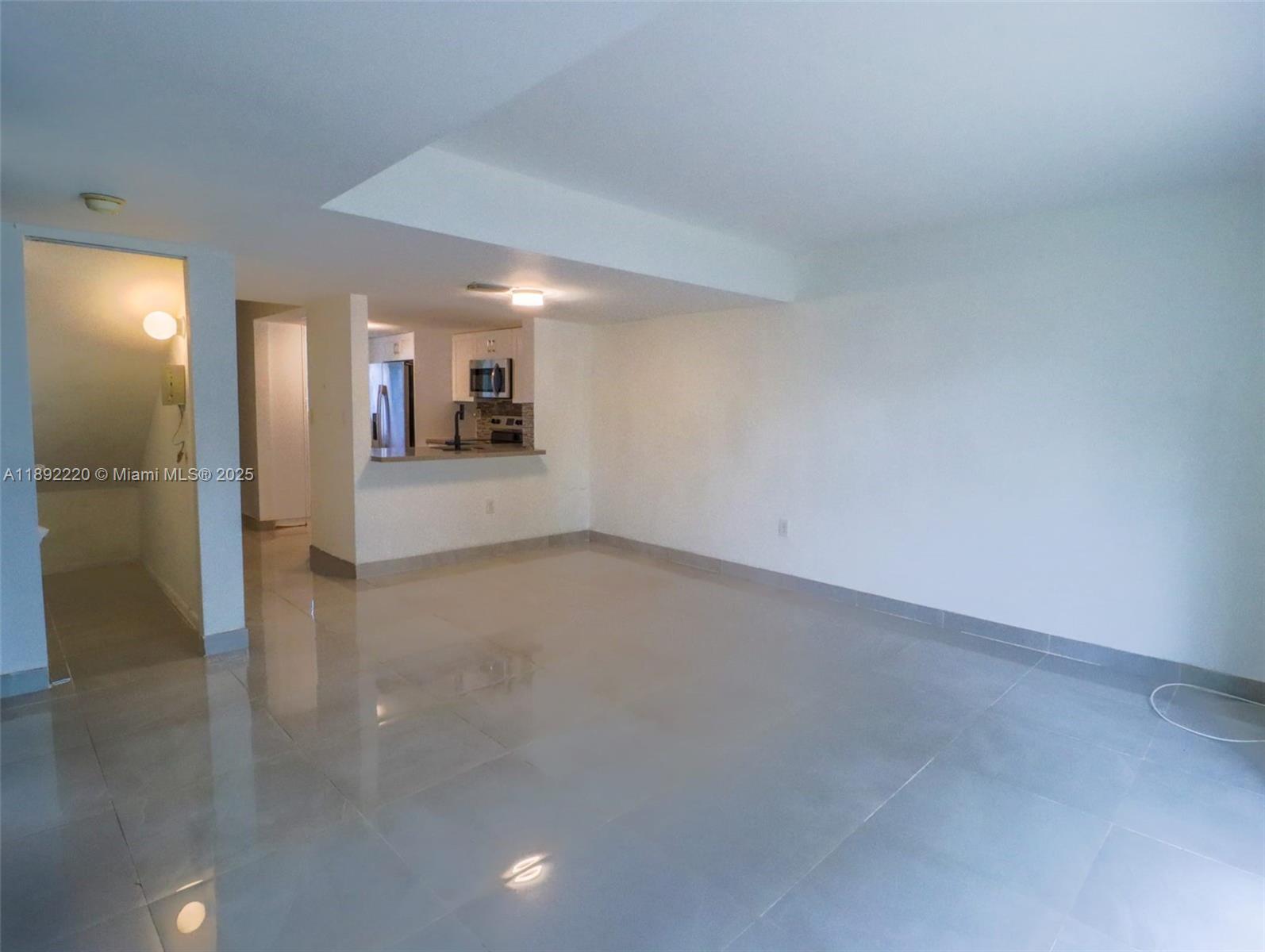 FOREST GREEN CONDO - Residential