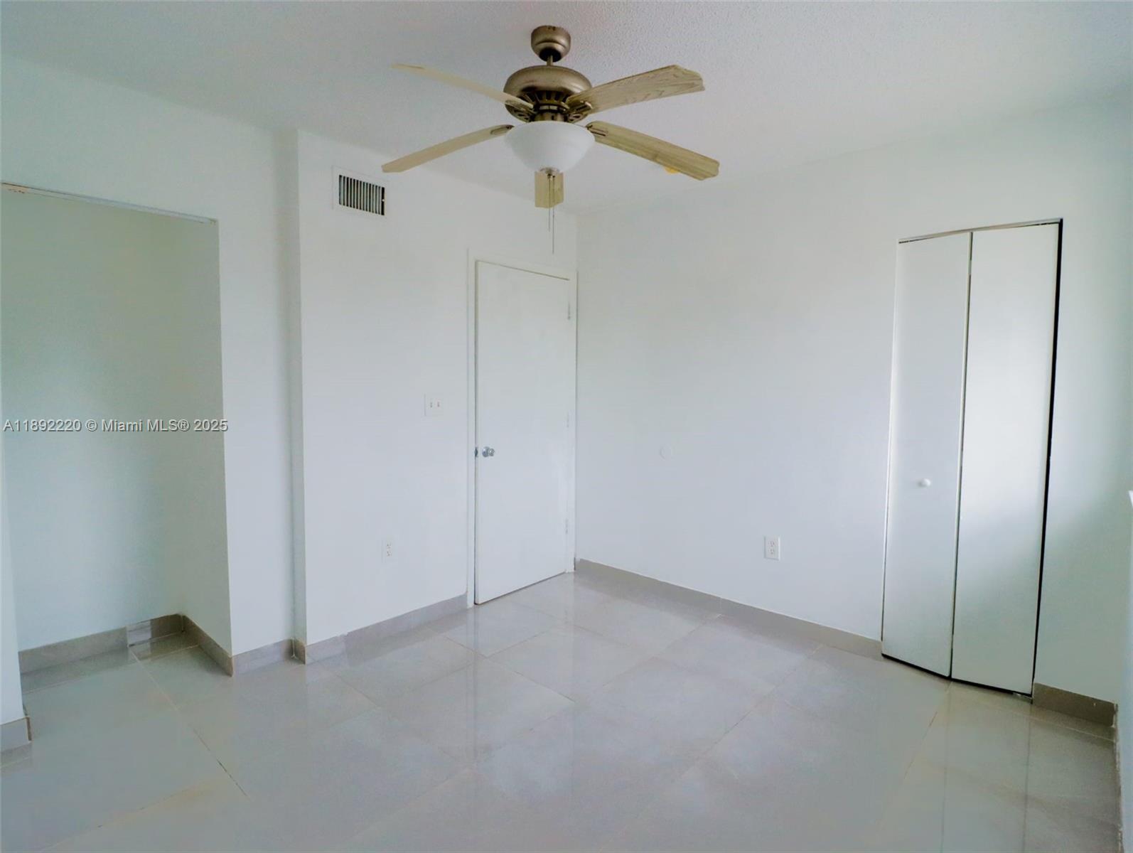 FOREST GREEN CONDO - Residential