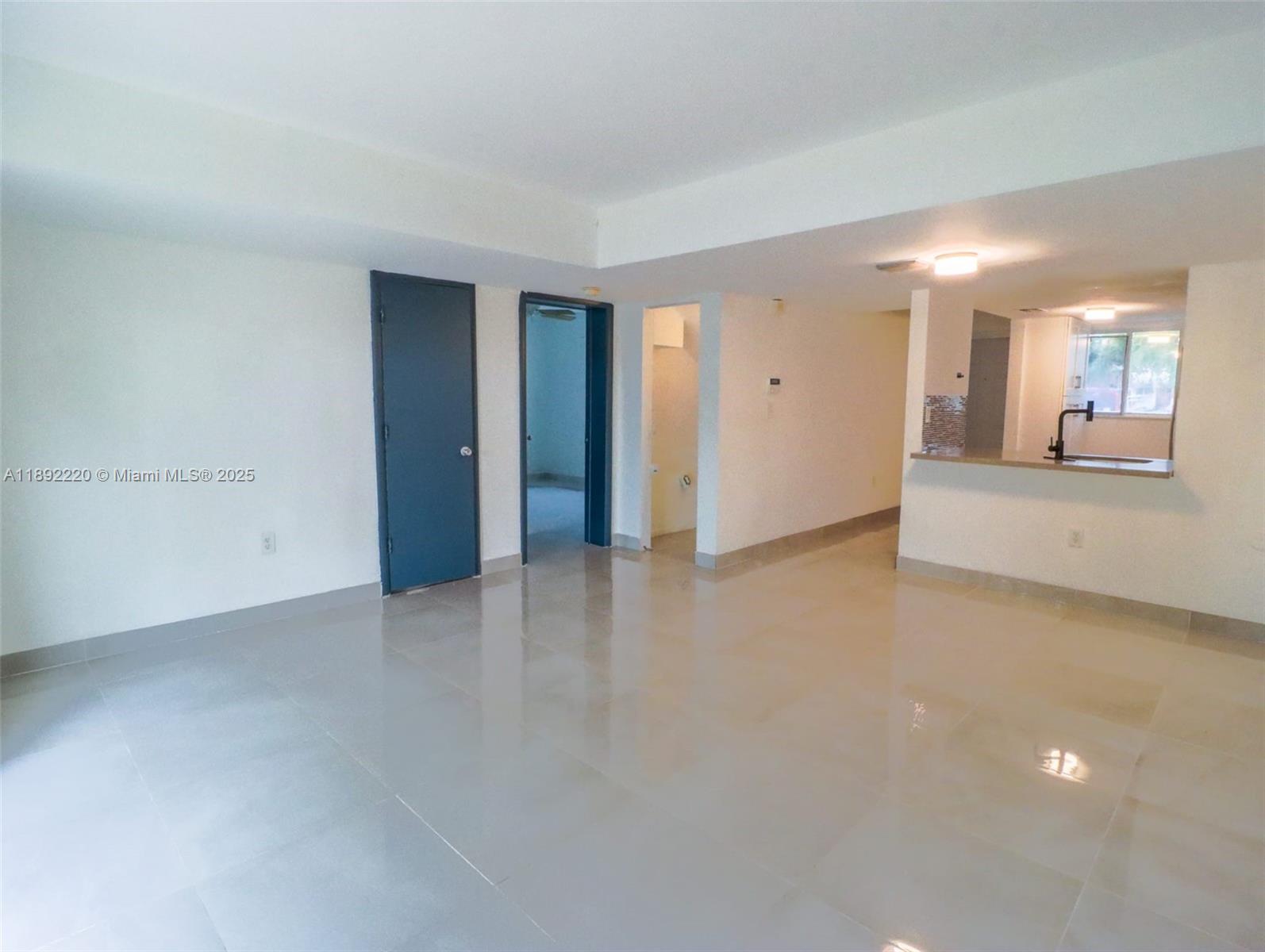 FOREST GREEN CONDO - Residential