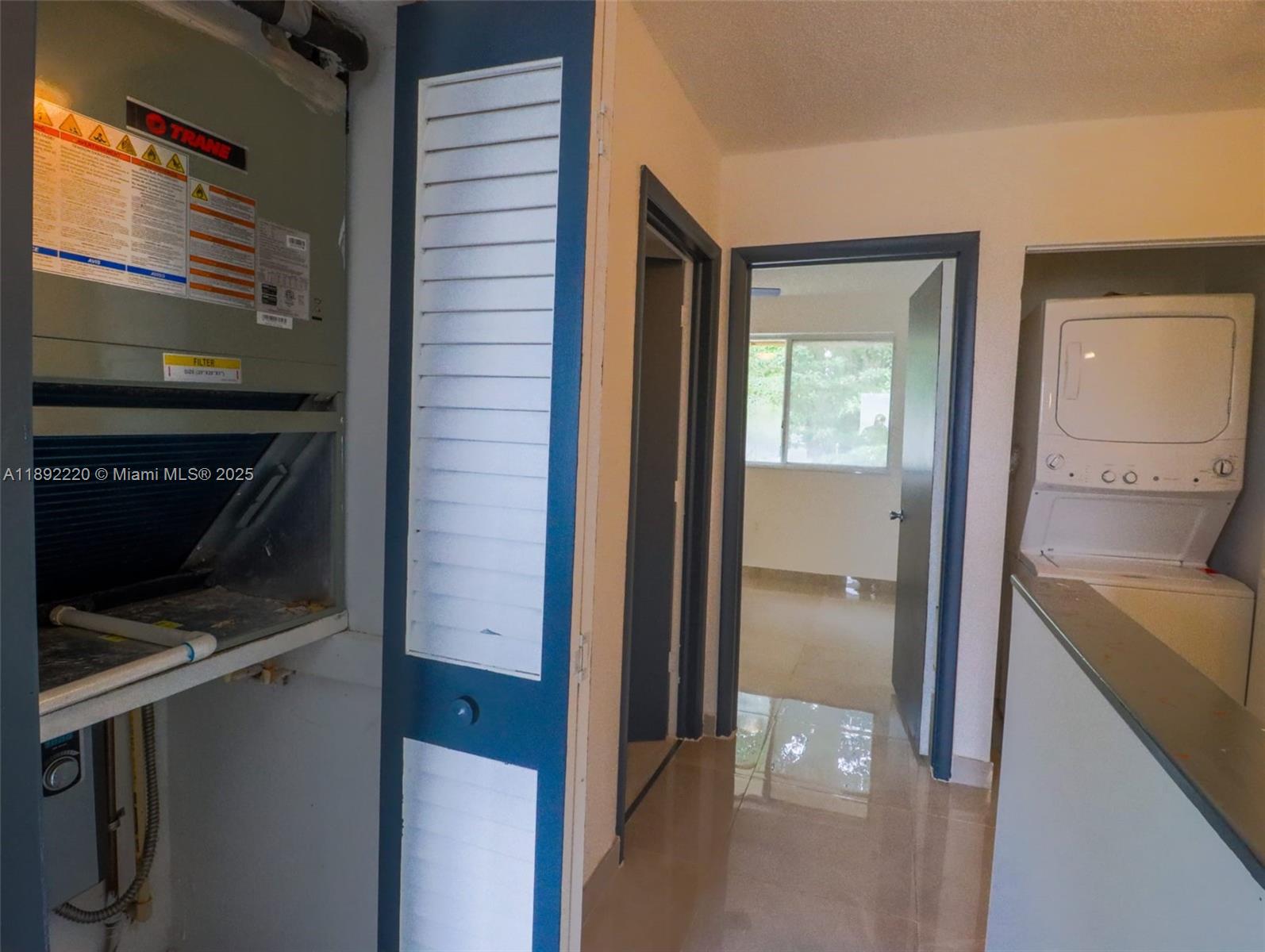 FOREST GREEN CONDO - Residential
