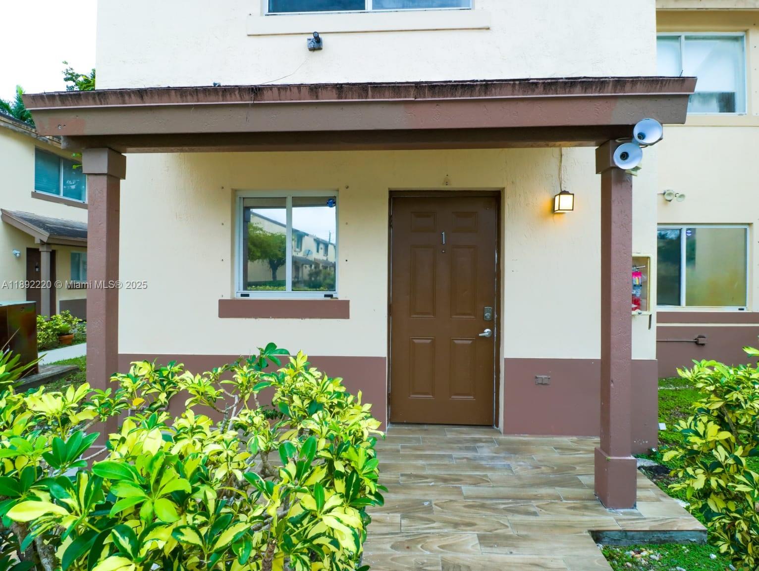 FOREST GREEN CONDO - Residential