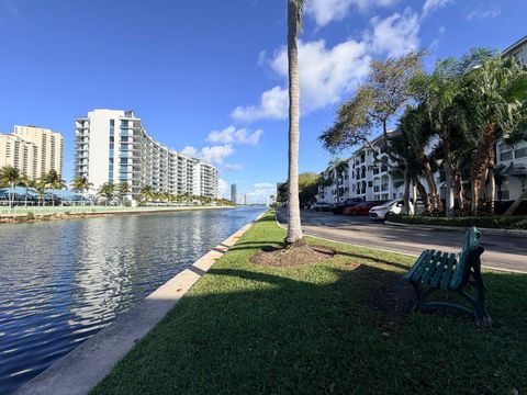Photo of 3165 NE 184th St #6102, Aventura, FL 33160 (MLS # A11982413)