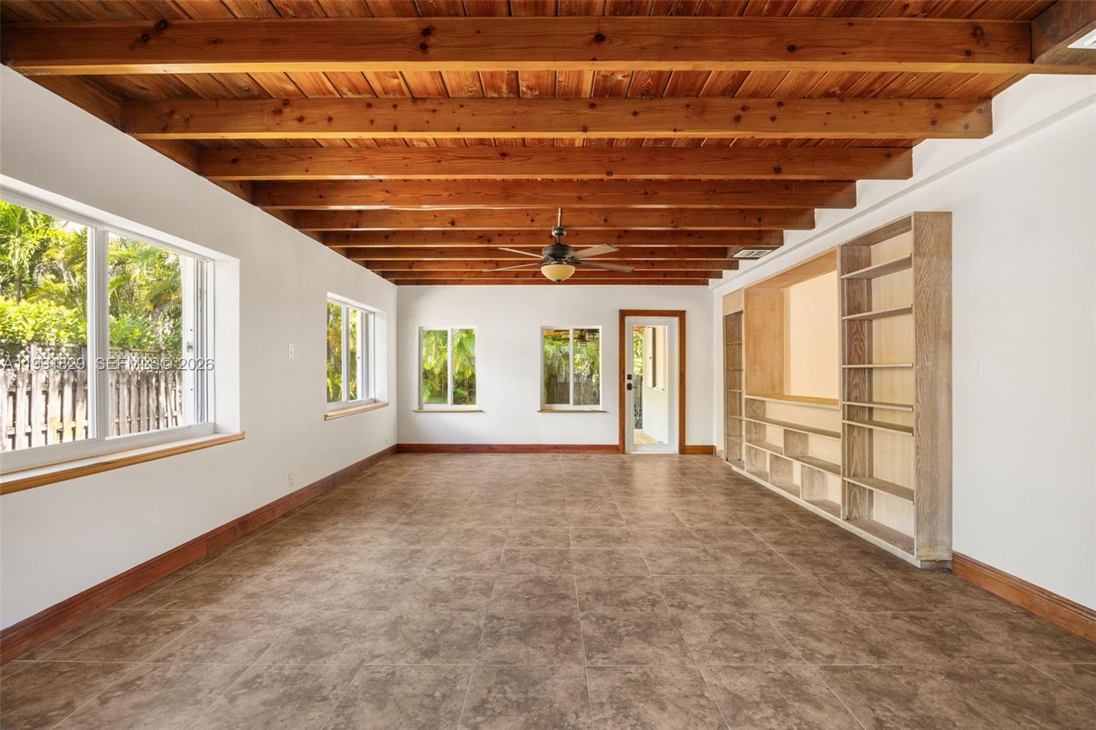 SILVER BLUFF BUSINESS CEN - Residential Lease