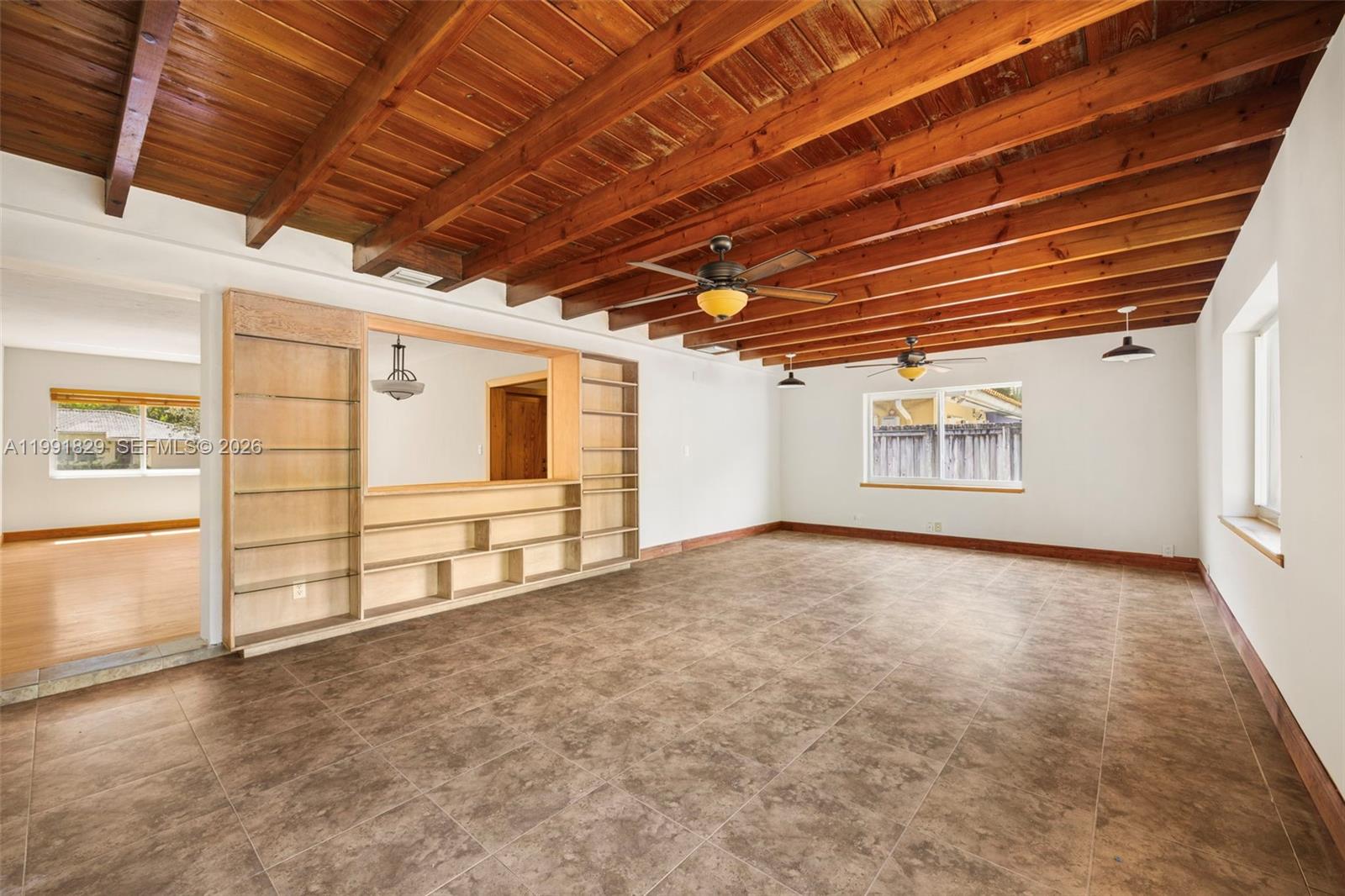 SILVER BLUFF BUSINESS CEN - Residential Lease
