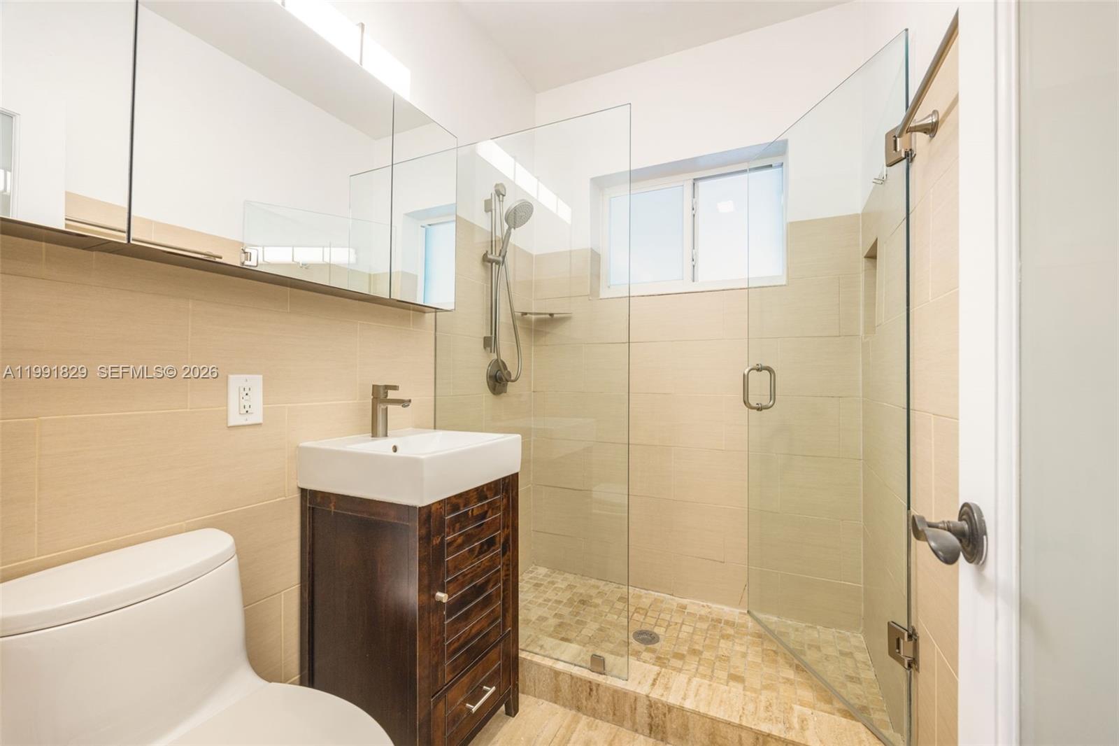 SILVER BLUFF BUSINESS CEN - Residential Lease