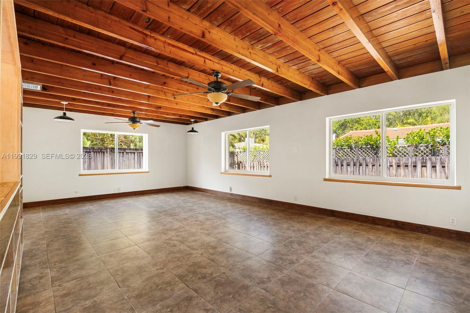 SILVER BLUFF BUSINESS CEN - Residential Lease