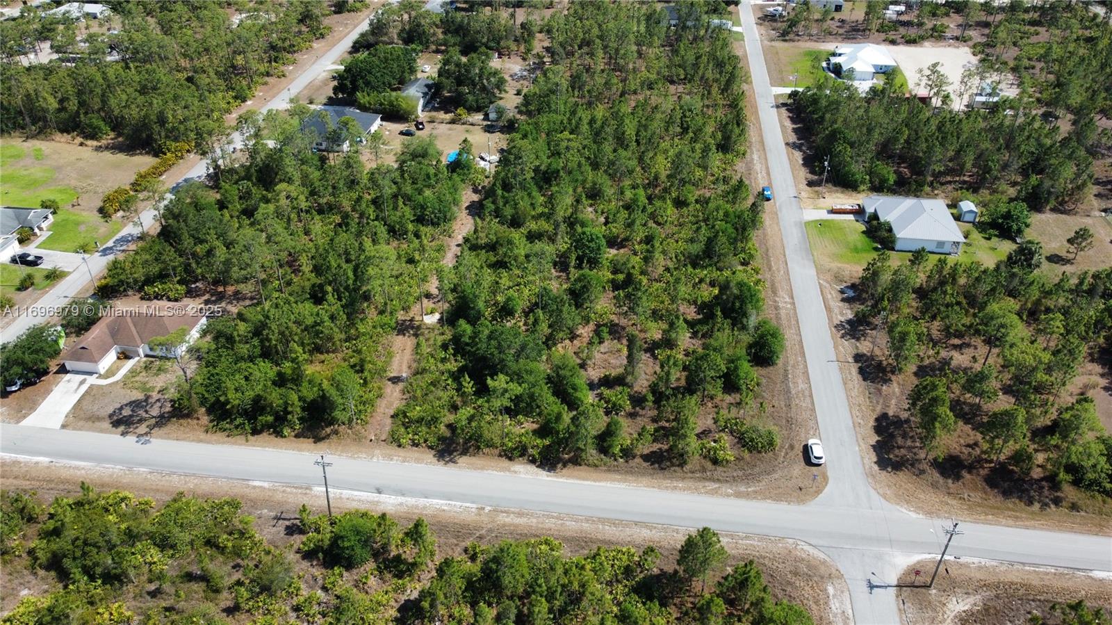 Lee County Unincorporated - Land