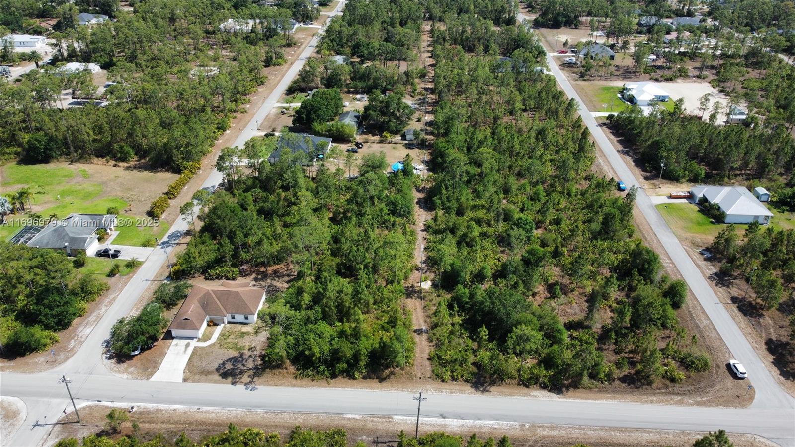 Lee County Unincorporated - Land