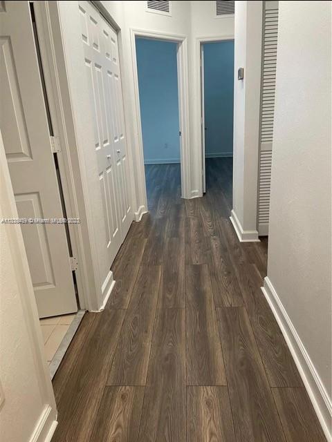 Photo 6 of 9 of listing adedc3b9-0fca-4e80-bd4e-da00c852167d townhome