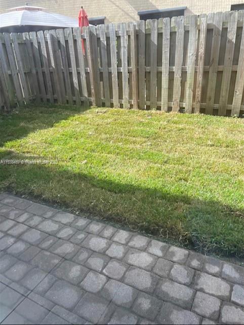 Photo 9 of 9 of listing adedc3b9-0fca-4e80-bd4e-da00c852167d townhome