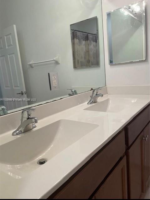 Photo 7 of 9 of listing adedc3b9-0fca-4e80-bd4e-da00c852167d townhome