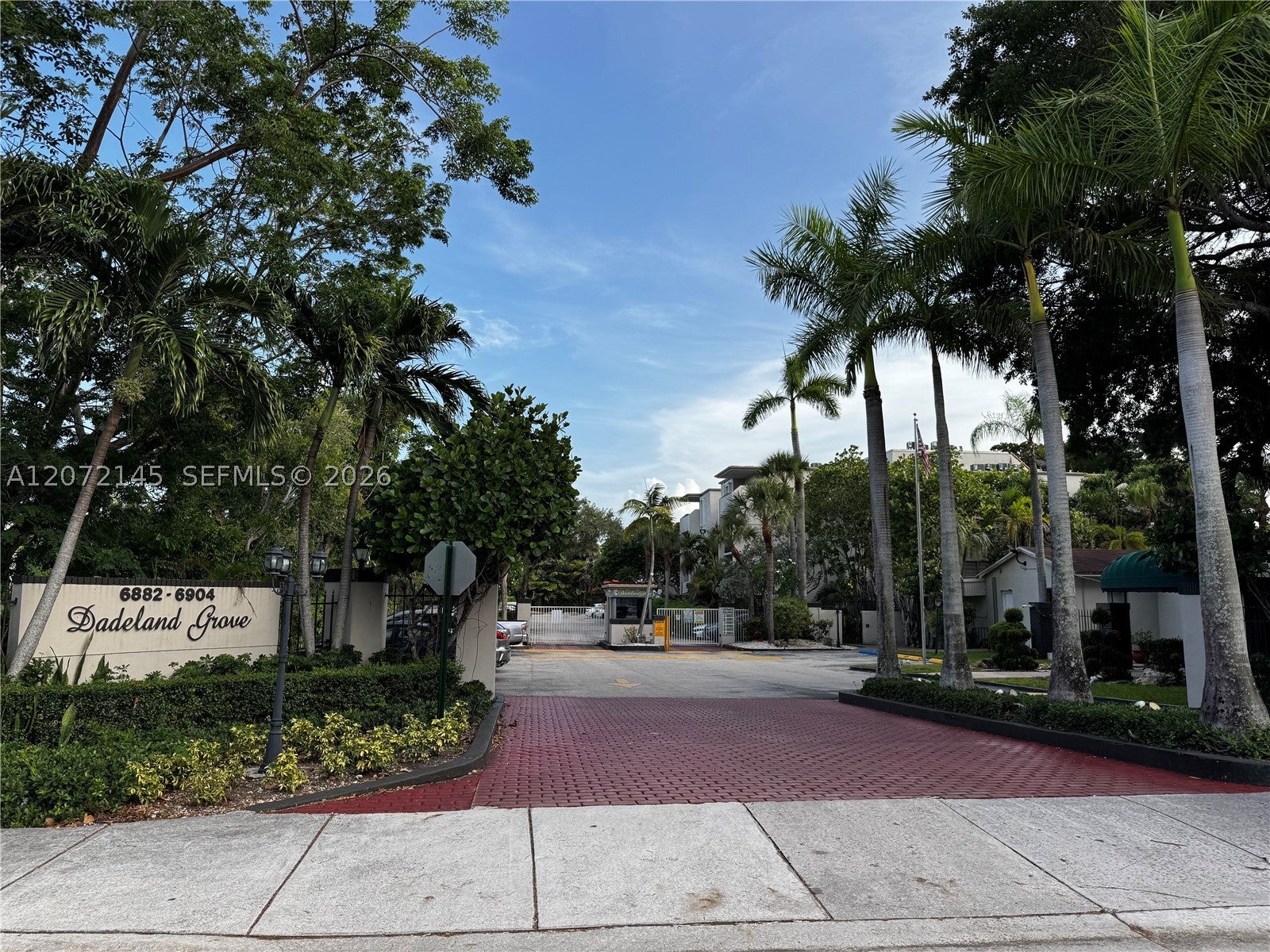 6900 N Kendall Dr A403, Pinecrest FL 33156