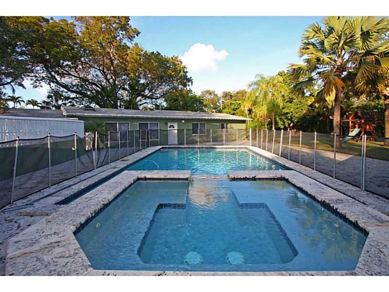 26 54 40   1.087 AC NELSO - Residential Lease