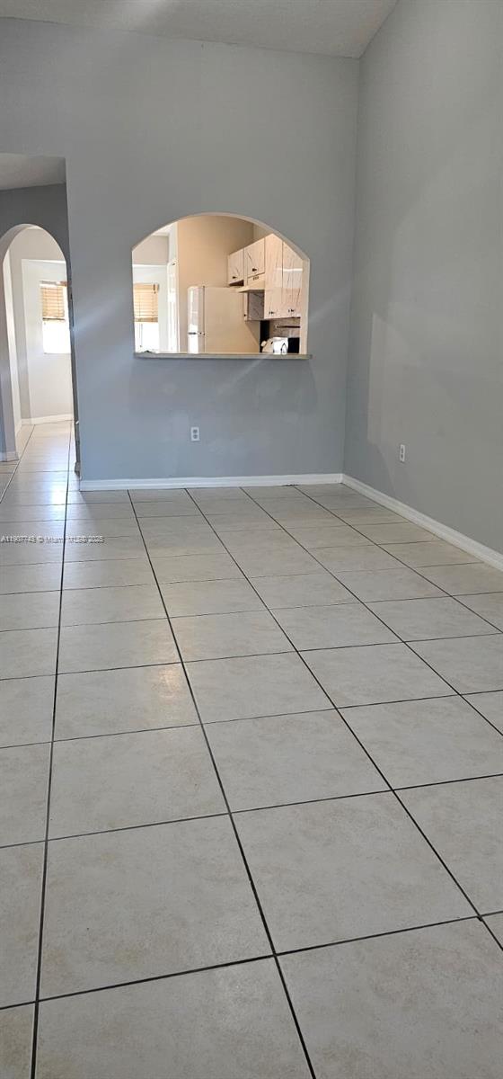 VENETIA GARDENS SOUTH CON - Residential Lease