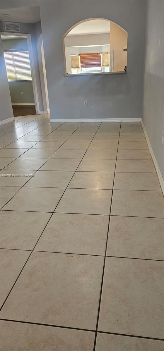 VENETIA GARDENS SOUTH CON - Residential Lease