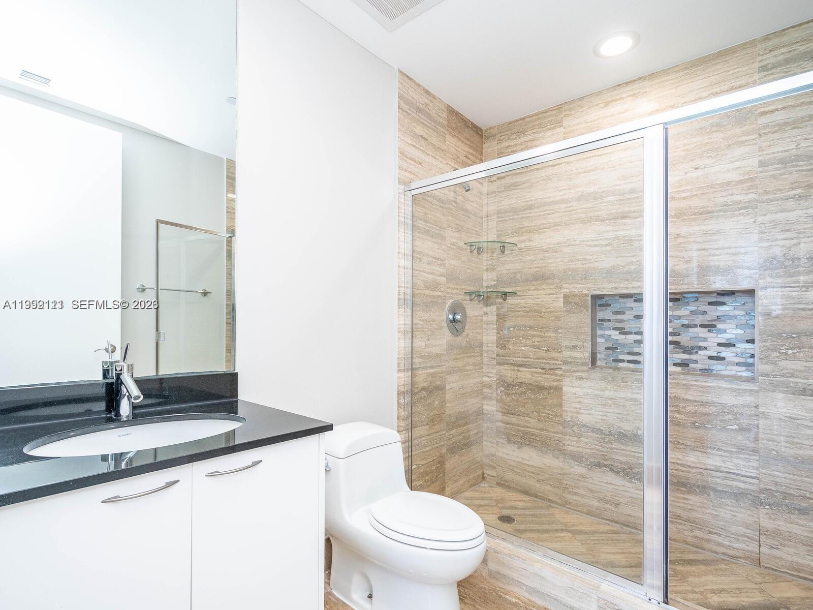 TDR TOWER II CONDO - Residential