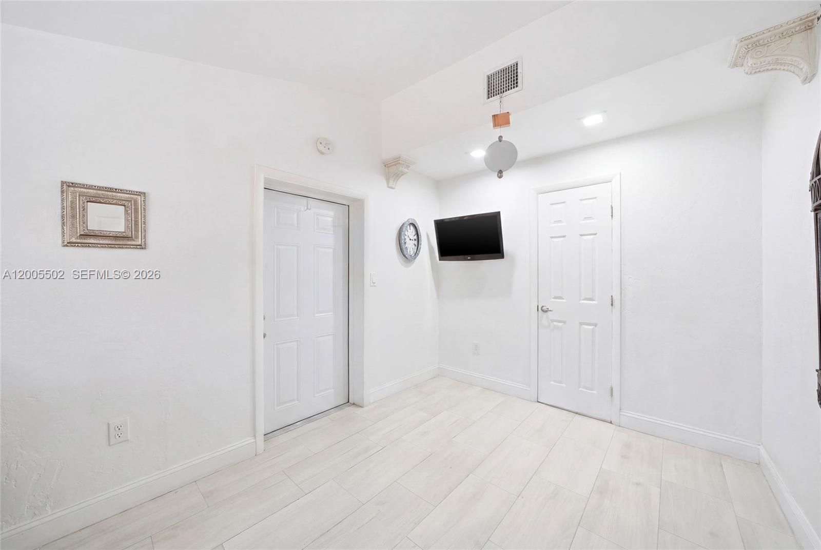 ROOSEVELT HEIGHTS - Residential