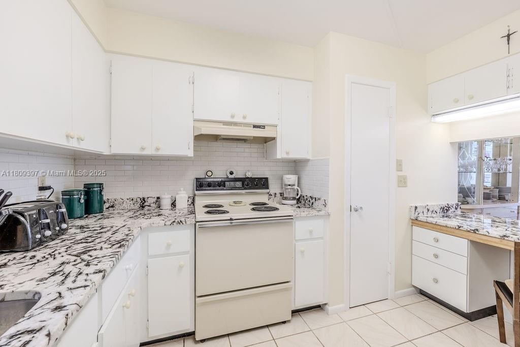 RIVERVIEW - Residential